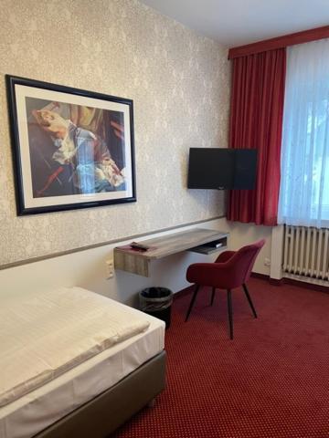 Single Room,1205207179:JPEG